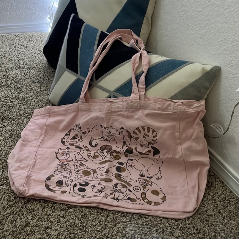 Bubblegum-pink-washed kitty-cat tote bag